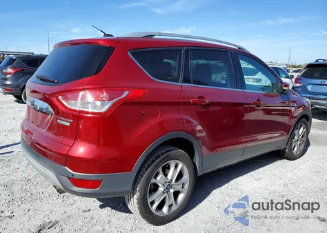 2015 Ford Escape Titanium z USA, uszkodzony, nr VIN 1FMCU0JX2FUB45910